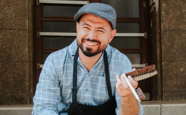 Čapljinac Denis Bagavac pjevao je na svadbi Ivana Rakitića, sada je objavio pjesmu 'Pjevačica'