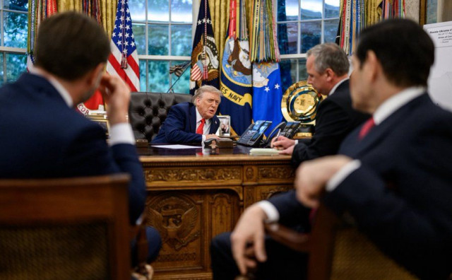 Bijela kuća stala u obranu Donalda Trumpa nakon objave 20.000 stranica Epsteinovih dokumenata