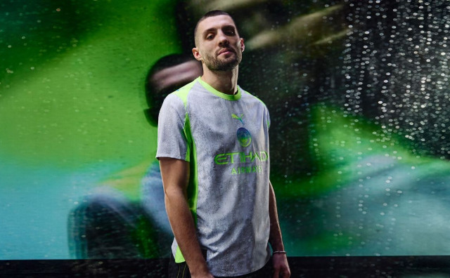 City predstavio dres inspiriran mančesterskom kišom, navijači ga ocijenili najgorim ikad