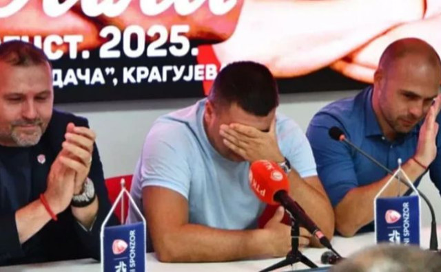 Feđa Dudić se emotivno slomio na oproštaju
