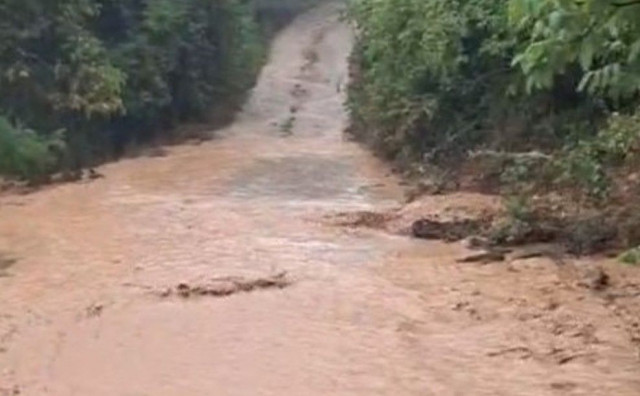 Mještani strahuju od mogućeg klizišta u Hodbini, pitaju se stvara li se ono zbog autoceste