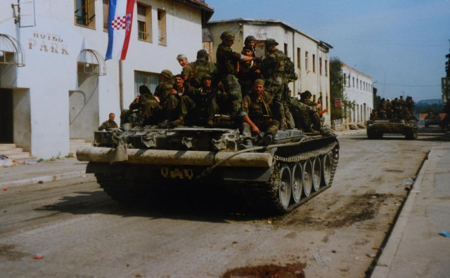 Svi su slavili Oluju, onda je u bitkama iza toga poginulo preko 20 i ranjeno 50 hrvatskih branitelja