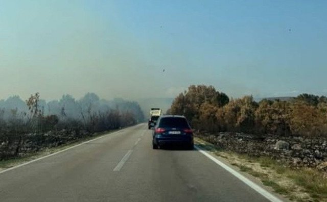 Izbio požar u Hodovu, promet usporen