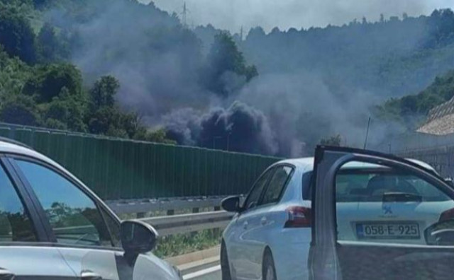 Zbog požara na vozilu zatvoren tunel Ivan na autocesti
