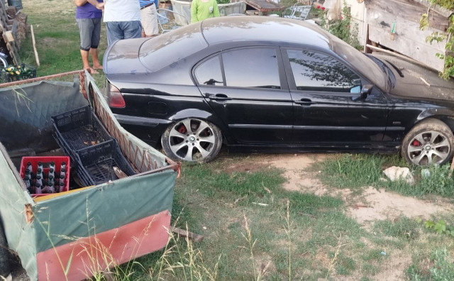 Vozilo sletjelo s ceste kod Stoca i završilo u dvorištu obiteljske kuće