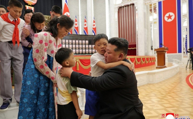 Kim i Putin negirali sjevernokorejske vojnike u ratu, diktator jučer plakao s njihovim ženama i djecom