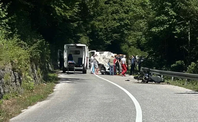 Motociklist poginuo u teškoj nesreći na magistralnom putu Foča – Gacko
