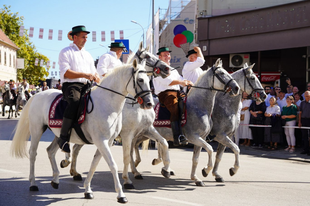 60. Vinkovačke jeseni