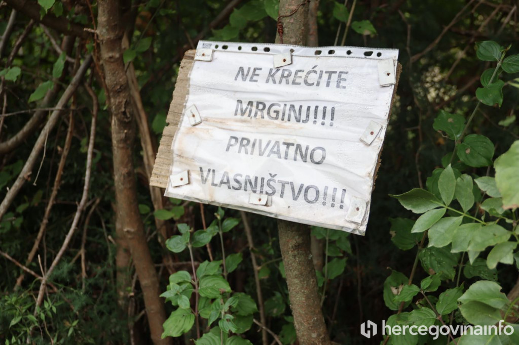 Blokada puta u Kuti LIvač