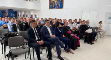 Biskup Palić se susreo s policajcima iz Hercegovine