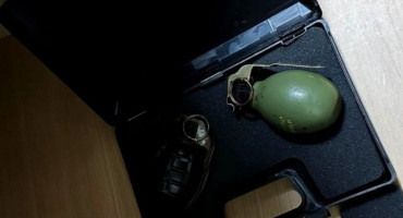 FUP uhitio jednu osobu, pronađeno oružje, bomba i streljivo