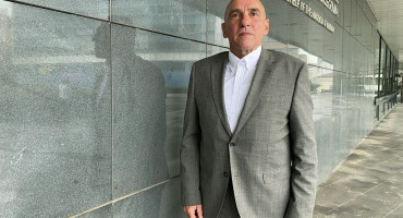 Milijunaš iz SDA dobio otpremninu i nastavio raditi u državnom parlamentu