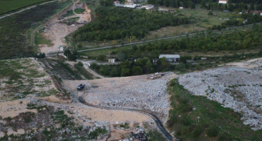 Ponovno otvorena deponija Uborak, kamioni odvoze smeće s mostarskih ulica