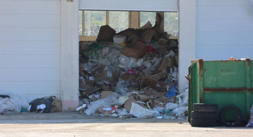 Zeničani tvrde da im iz Mostara stiže velika količina medicinskog i animalnog otpada