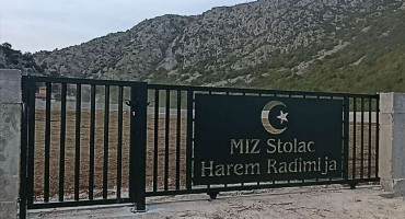 mezarje stolac