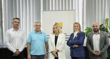 Ministrica Pozder potpisala ugovore: Projekti za očuvanje Vjetrenice i Jablaničkog jezera