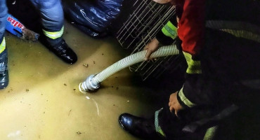 Vatrogasci u Neumu, Čapljini i Jablanici borili se s poplavama