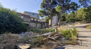 Spor oko gradnje hotela hercegovačkog poduzetnika u Makarskoj