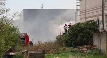 Požar izbio na objektu u naselju Rodoč