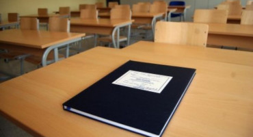 Ni ministar obrazovanja ne nudi odgovor zašto HNŽ još nije uvela e-Dnevnik