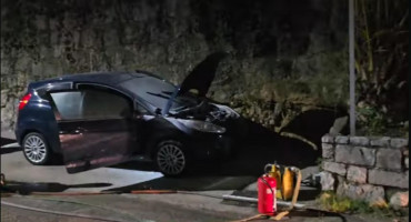 Trebinjska policija tvrdi: Požar na automobilu Nebojše Vukanovića izbio u unutrašnjosti vozila