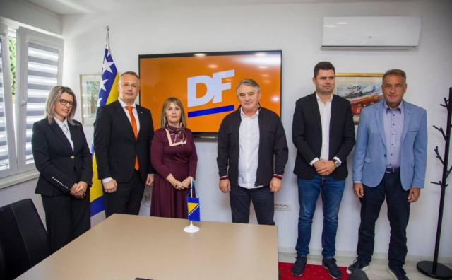 Arman Zalihić i Lamija Duranović napustili mostarski SDP i prešli u redove Komšićevog DF-a