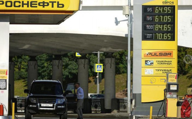 Rusija nema više goriva za izvoz, na mnogim benzinskim crpkama u državi također nema goriva