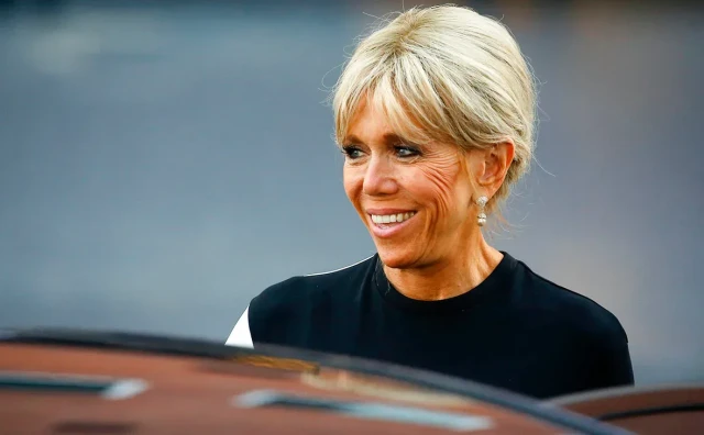 Emmanuel Macron će na sudu dokazivati da mu supruga nije muškarac