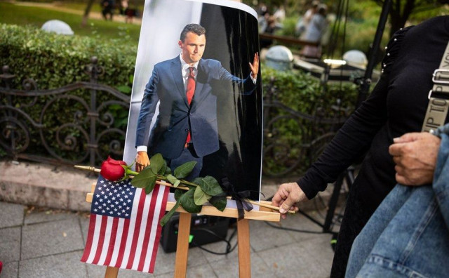 Danas ispraćaj Charlieja Kirka na stadionu od 60 tisuća mjesta