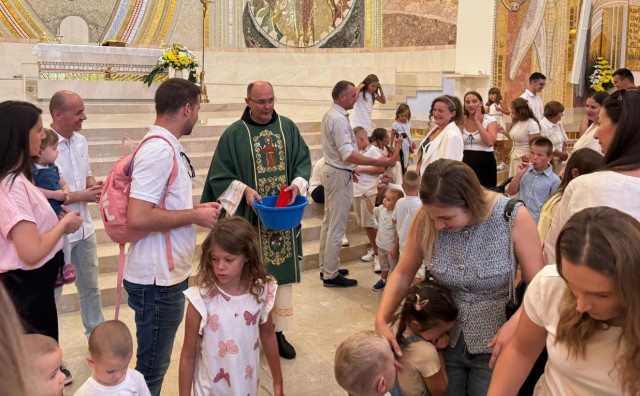 Mostar dobio novog gvardijana: Fra Mario Knezović održao prvu misu