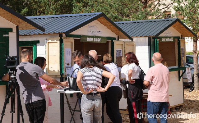 Na Blidinju počeo Gastro Festival: Autohtona jela, rukotvorine i bogat program