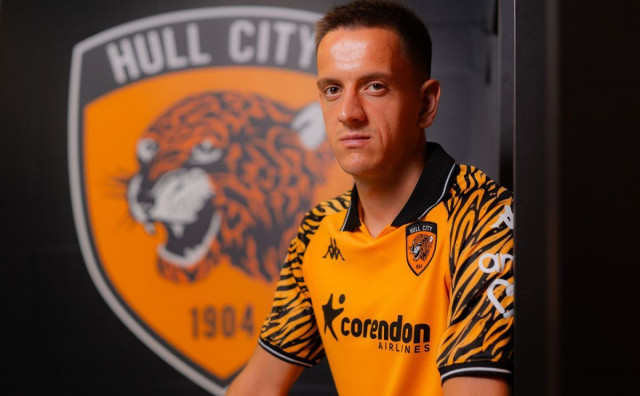 Hadžiahmetović došao Jakiroviću u Hull City, njihov admin sve nasmijao zbog prezimena bh. igrača