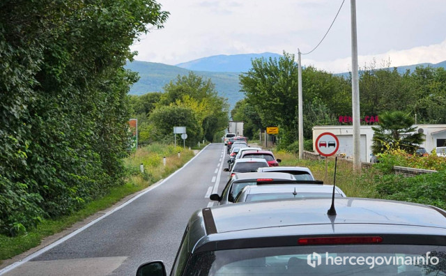 Zaustavljen promet između Mostara i Jablanice