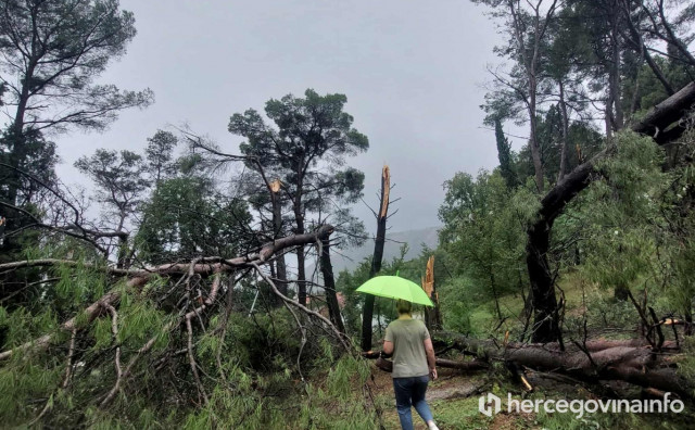 Hercegovina pod udarima jakog vjetra, meteorolozi izdali upozorenje