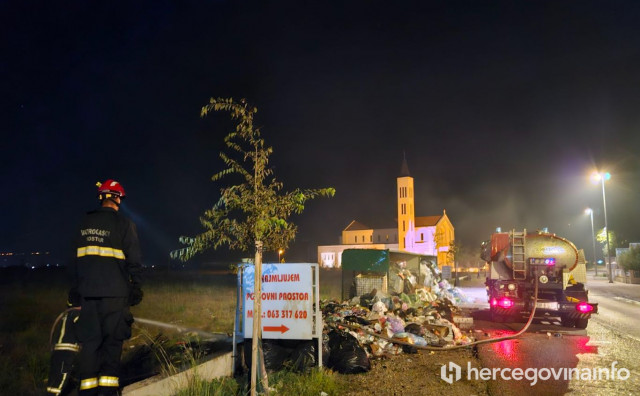 Gorio otpad kod nove crkve u Rodoču, vatrogasci dvaput intervenirali