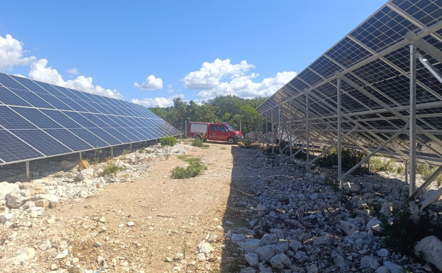Požar u solarnom parku kod Neuma