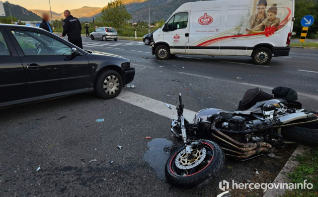 Sudar u Mostaru, ozlijeđen motociklist
