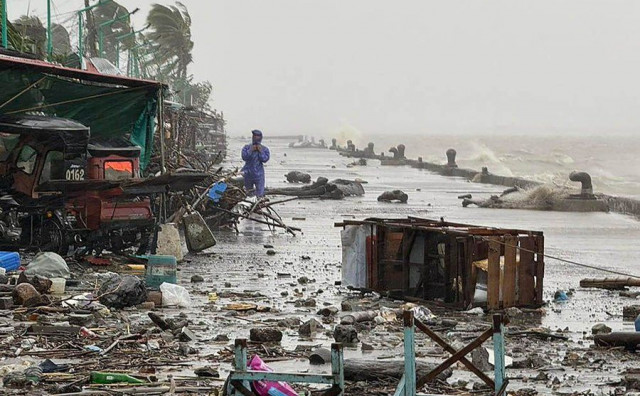 Supertajfun Ragasa poharao Tajvan i Hong Kong, pukla brana sa 60 milijuna tona vode