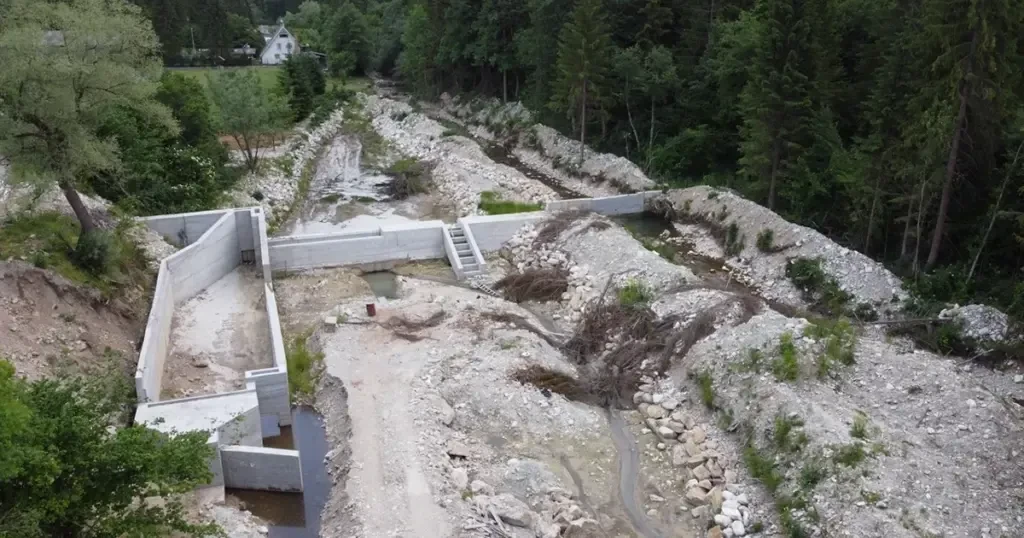 Isušeno korito rijeke Ugar