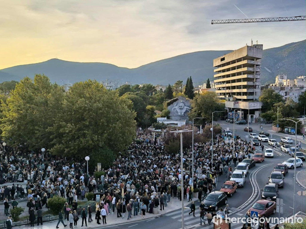 Mostarci odali počast Halidu Bešliću