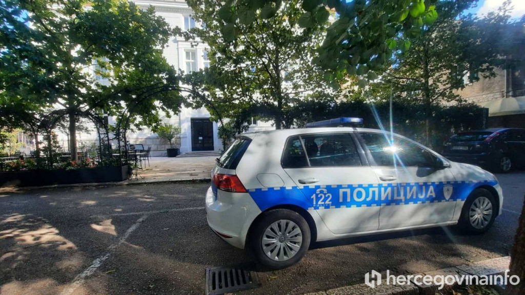 Pretresi na više lokacija u Trebinju