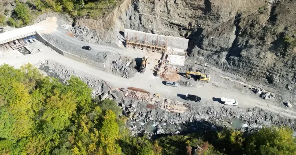 Radovi na rijeci Sutjesci