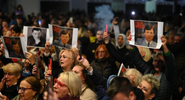 Dan žalosti u Federaciji BiH povodom smrti Halida Bešlića