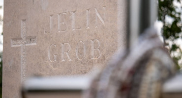 Krije li mostarska zemlja svoju Divu Grabovčevu? Donosimo priču o 'Jelinom grobu'