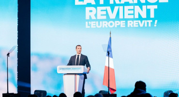 Može li i hoće li Francuskom zavladati desna opcija?