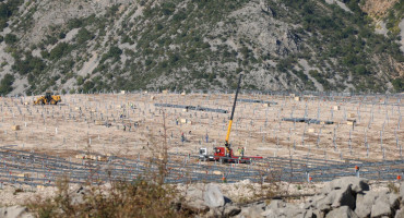Evo što smo zatekli na gradilištu megasolara kod Stoca na kojem je uhvaćen veći broj neprijavljenih radnika iz Kine