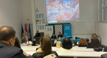 Komunizam, nacija i demokracija