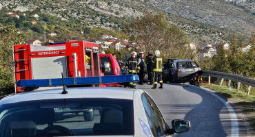 Dvije osobe poginule u teškoj prometnoj nesreći na cesti Mostar - Nevesinje