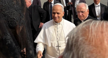 Ornela Vištica i papa Lav