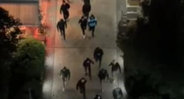 Podgoricom odjekuje 'Turci napolje', policija pronašla veliku količinu bejzbol palica